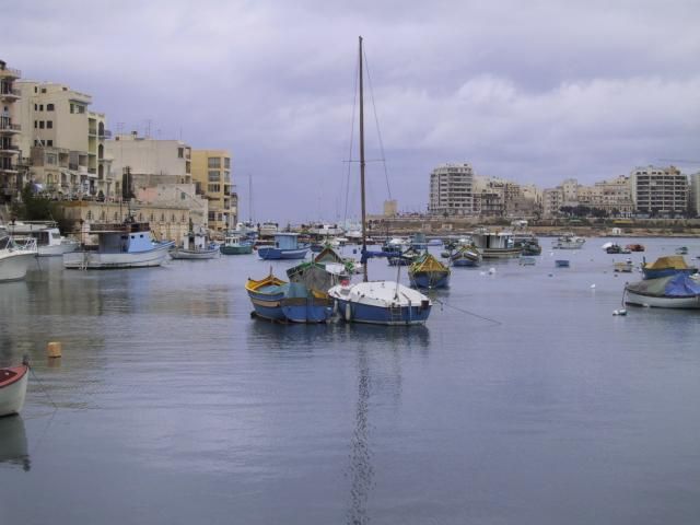 Spinola bay