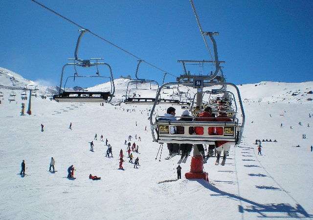 From the Borreguiles I lift